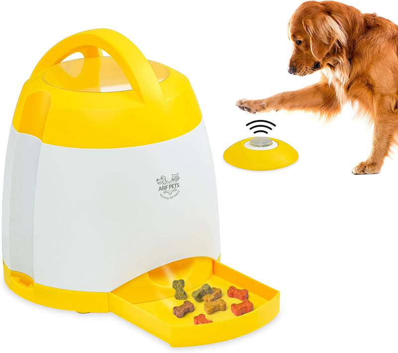 Dog Treat Dispenser with Remote Button